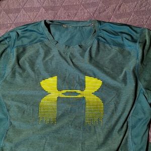 Dry fit under armour shirt